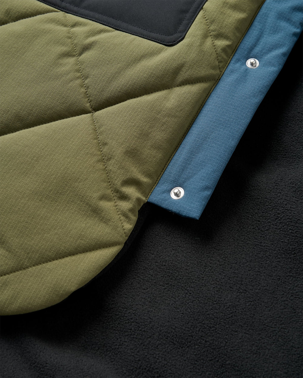Campscape Fleece Lined Parka - Black/Khaki - Flatlay