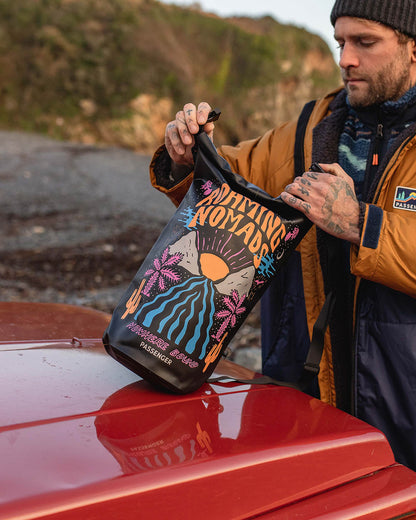 Tide 10L Dry Bag - Roaming Nomads - Lifestyle