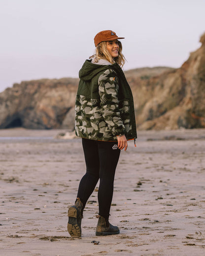 Sefton Deep-Pile Sherpa Full Zip Fleece - Fir Tree - Lifestyle