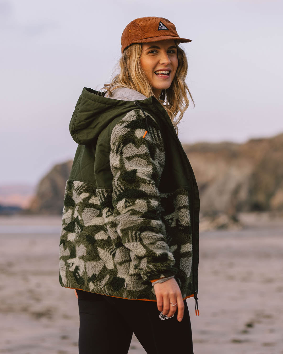 Sefton Deep-Pile Sherpa Full Zip Fleece - Fir Tree - Lifestyle