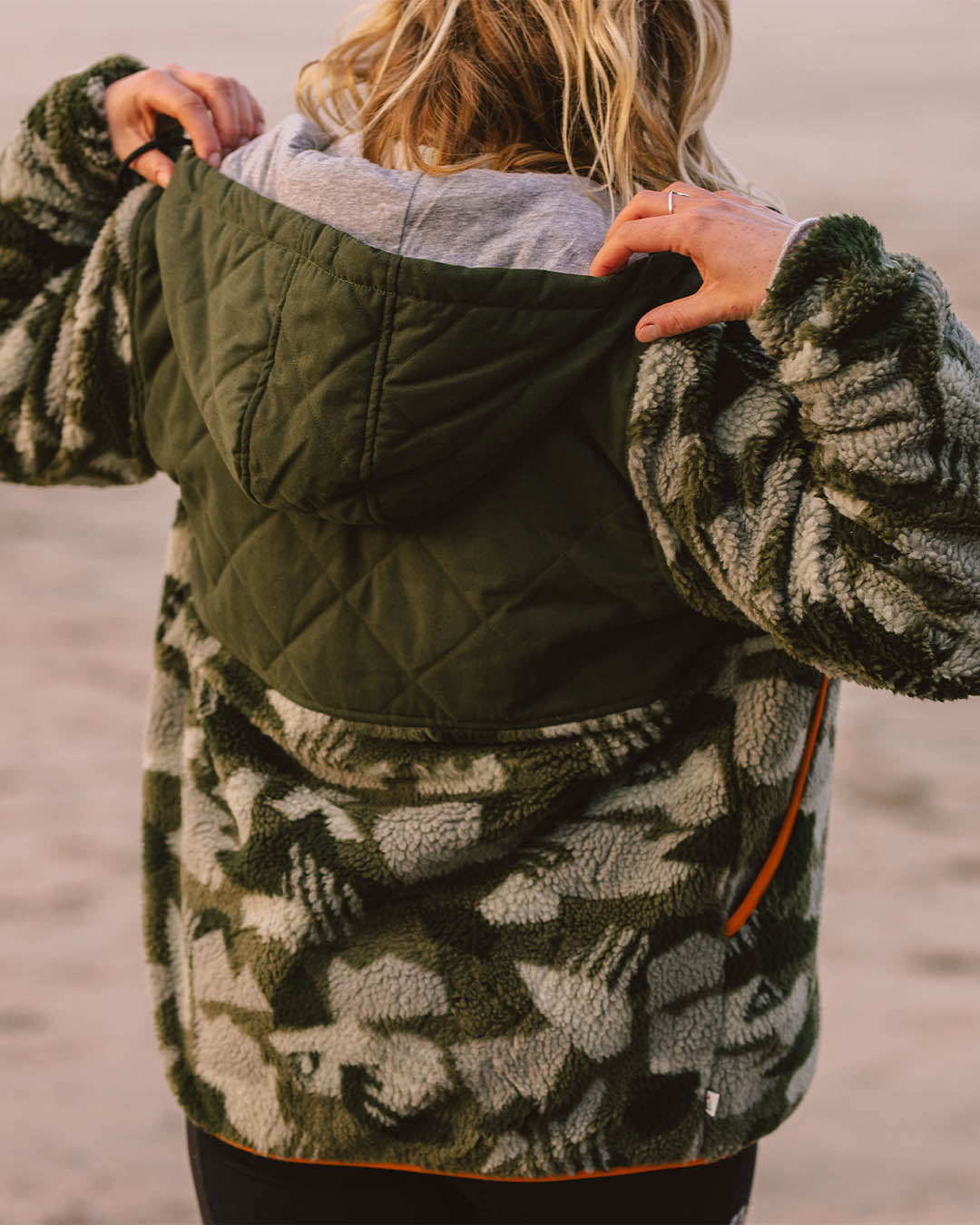 Sefton Deep-Pile Sherpa Full Zip Fleece - Fir Tree - Lifestyle