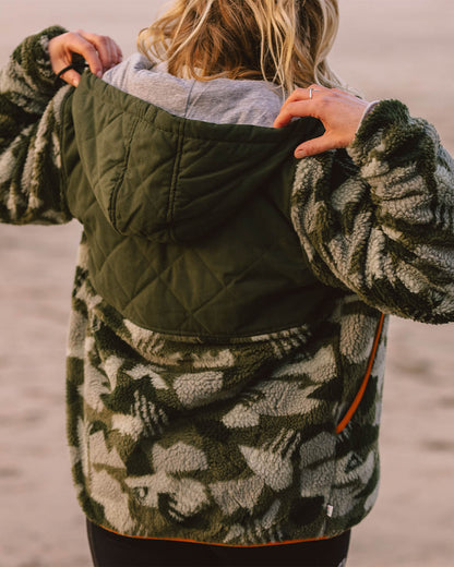 Sefton Deep-Pile Sherpa Full Zip Fleece - Fir Tree - Lifestyle