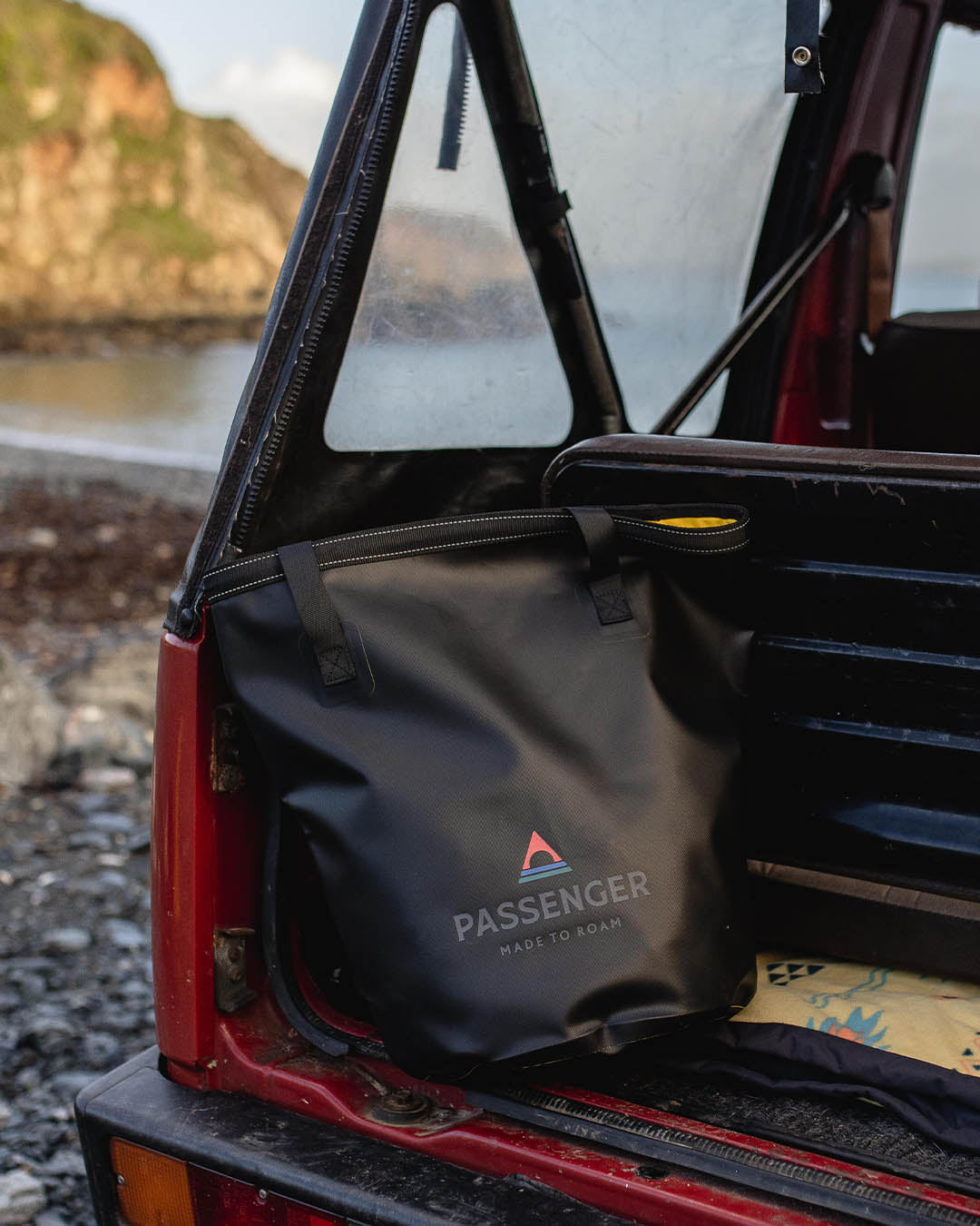 Tide 20L Bucket Bag - Black - Lifestyle