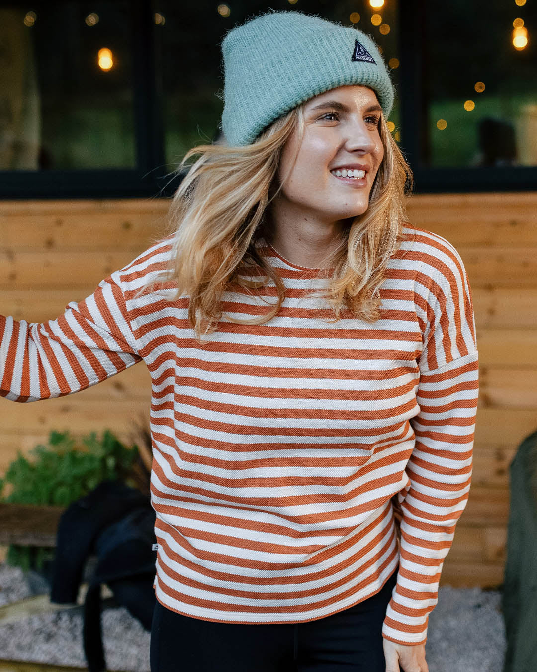 Panorama Striped LS T-Shirt - Glazed Ginger - Lifestyle
