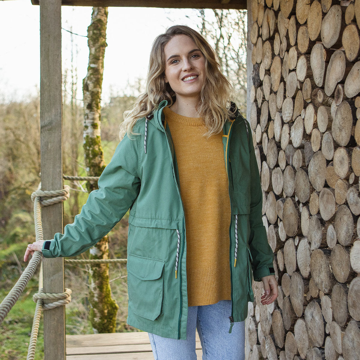 Heather Lightweight Anorak - Dark Ivy - Lifestyle