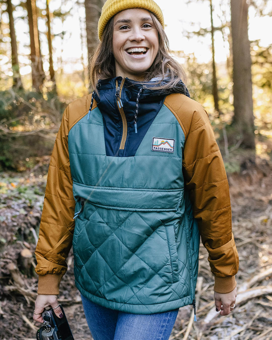 Ocean Insulated Anorak - Deep Ocean - Lifestyle
