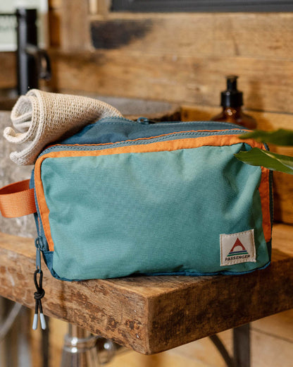 Travel Wash Kit - Multi Colour - Lifestyle