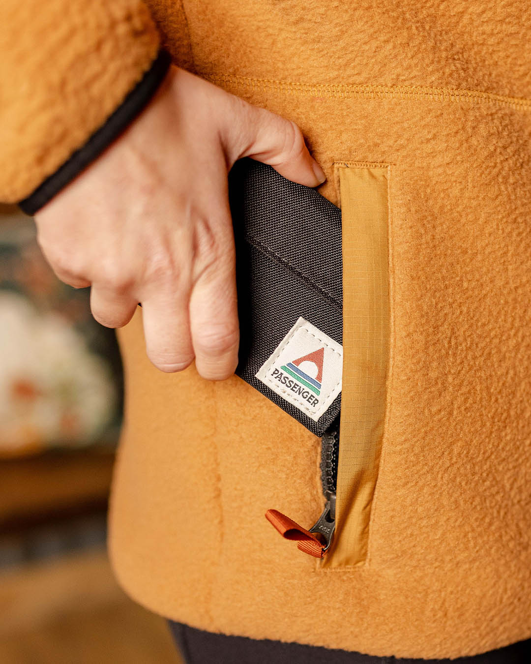 Pocket Wallet - Black - Lifestyle