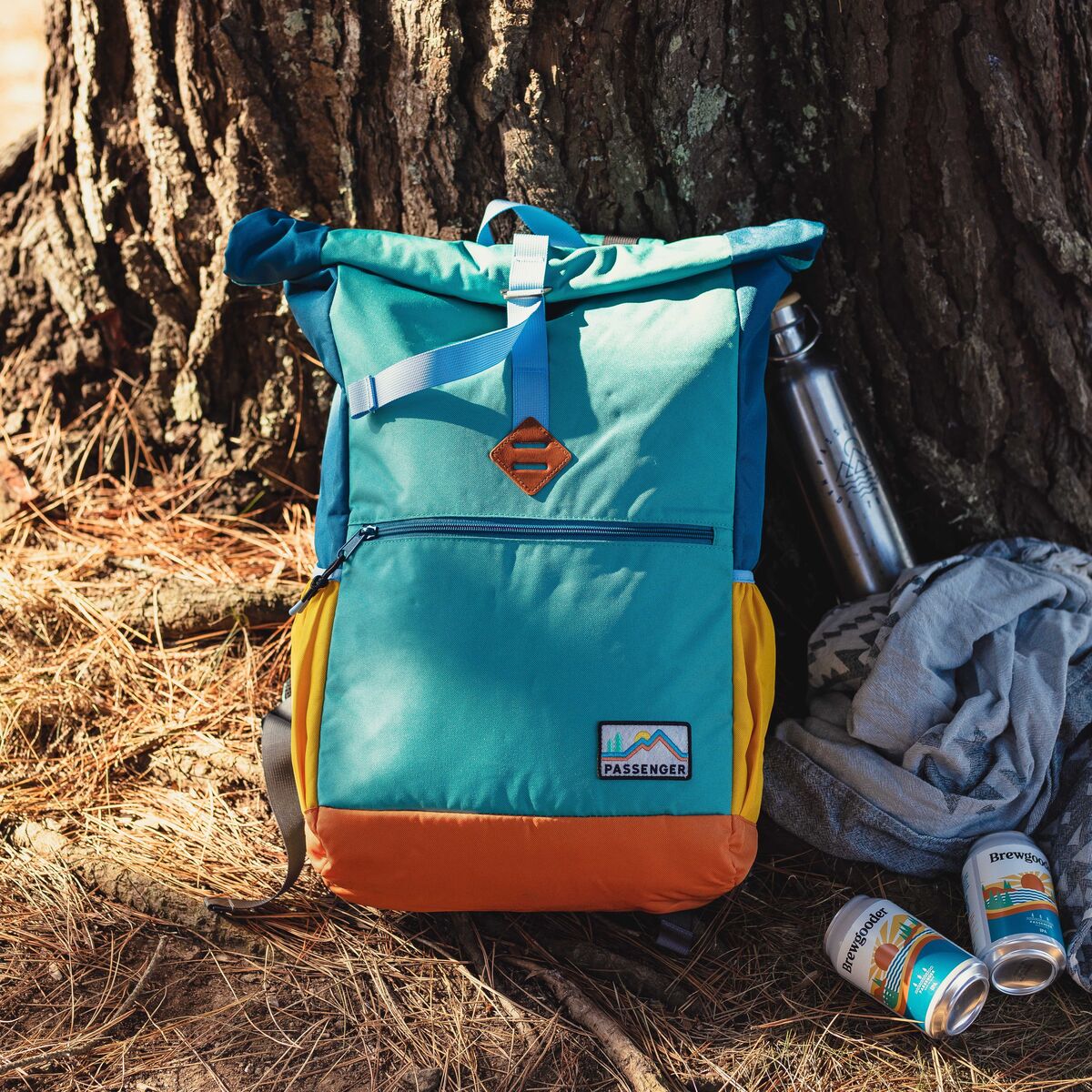 Rolltop Cooler 32L - Multi Colour - Lifestyle