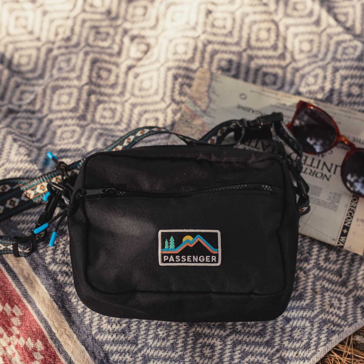 Mainland Hip Pack - Black - Lifestyle