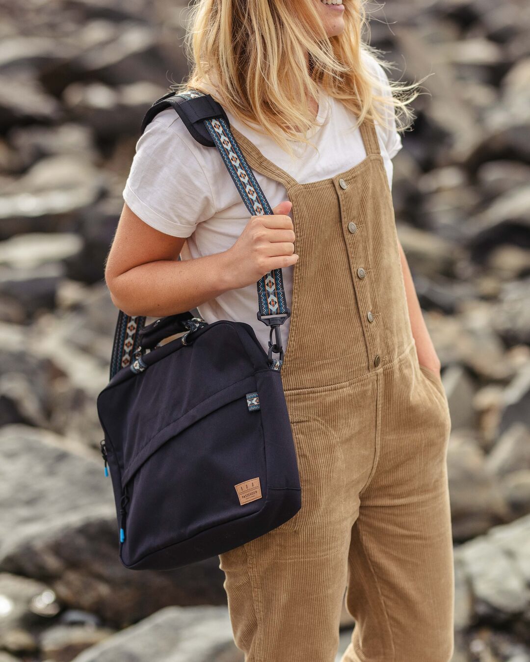 Messenger Bag - Black - Lifestyle
